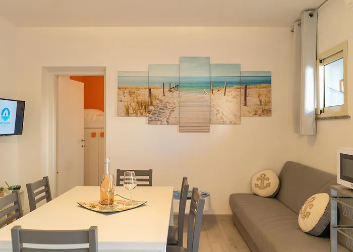 Apartament Bouganville Posada (Sardinia)